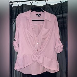 Women’s blouse, size small. Great condition.